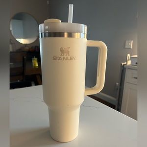 Cream colored Stanley Cup 40oz
